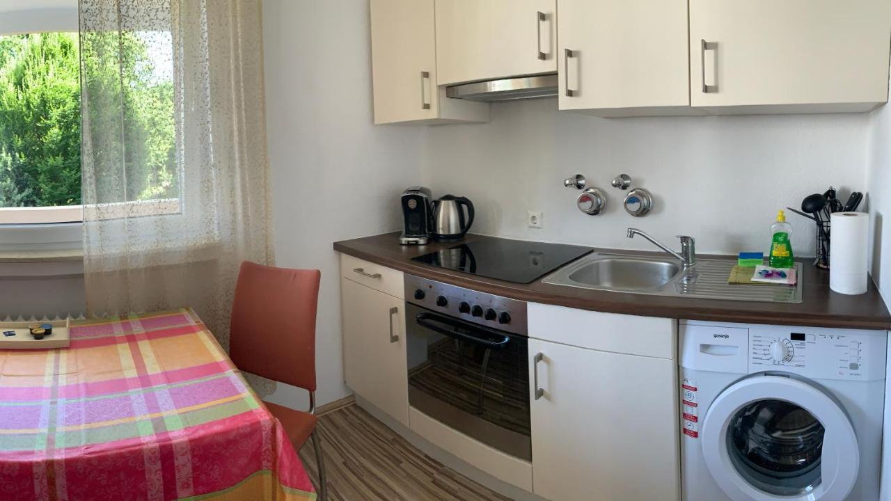 Grosse Und Helle Ferien Wohnung Mit Parkplaetzen Laufenburg Exterior foto